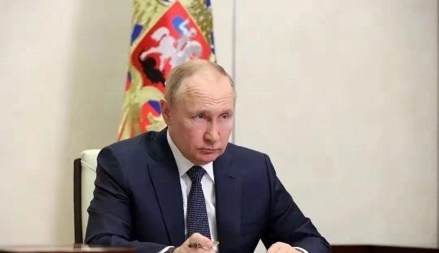 失败阴影下，俄罗斯或将采取更强硬手段！
许多网友认为，俄罗斯实际上已陷入战略困境