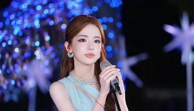 五年打赏超6000万元，迅猛龙为女粉丝“可乐”办75级答谢宴：双向奔赴还是直播间