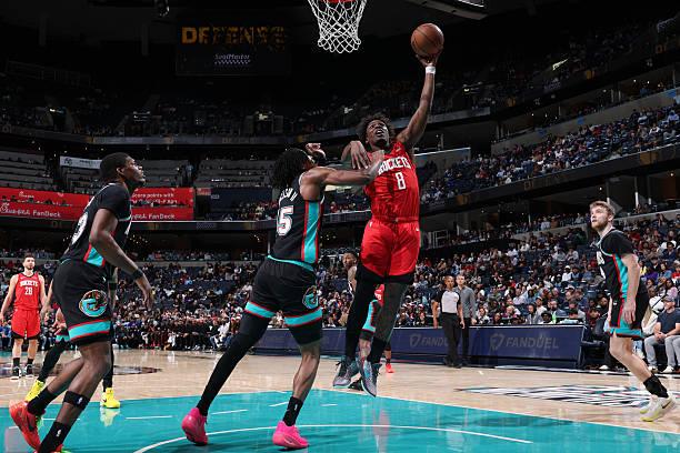 之前泰特只是在球队实在是人手不足的情况下才能够得到进入轮换阵容的机会，而且他在二