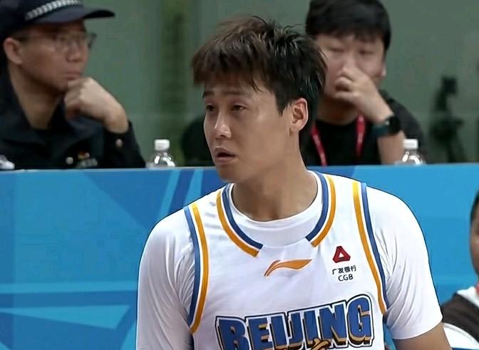 惹不起的赵睿终于回来了！在北京北汽客场挑战辽宁本钢的比赛中发生极其疯狂一幕：北京