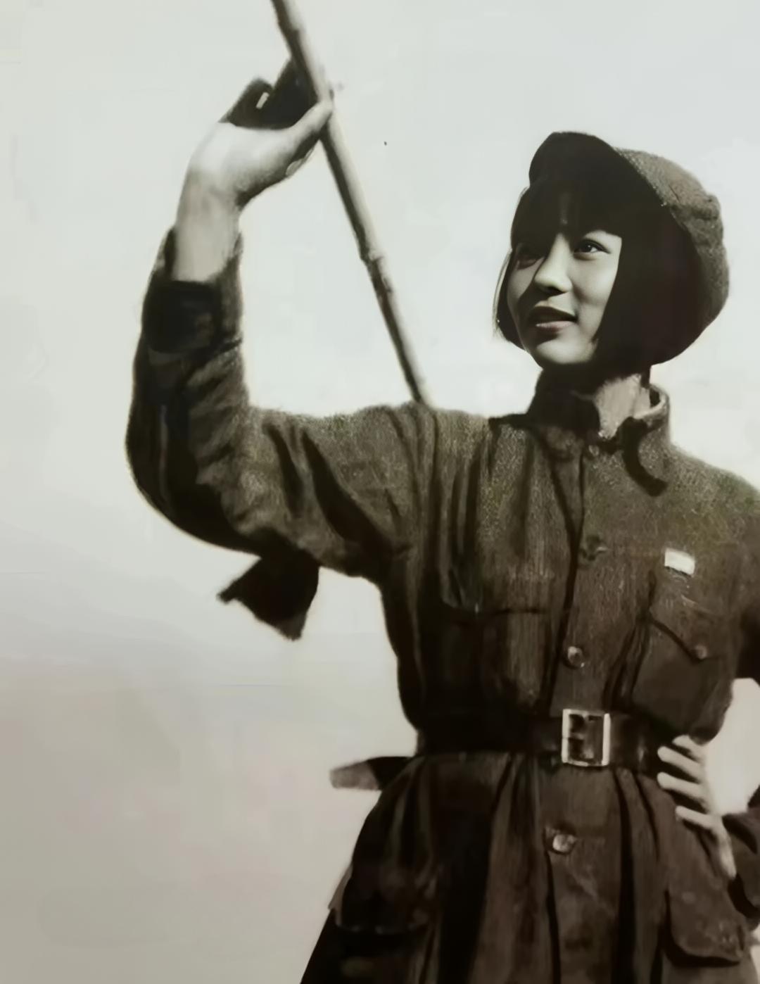 分享你心中的女神新中国“二十二大电影明星之一”田华！她演的“白毛女”、“党的女儿