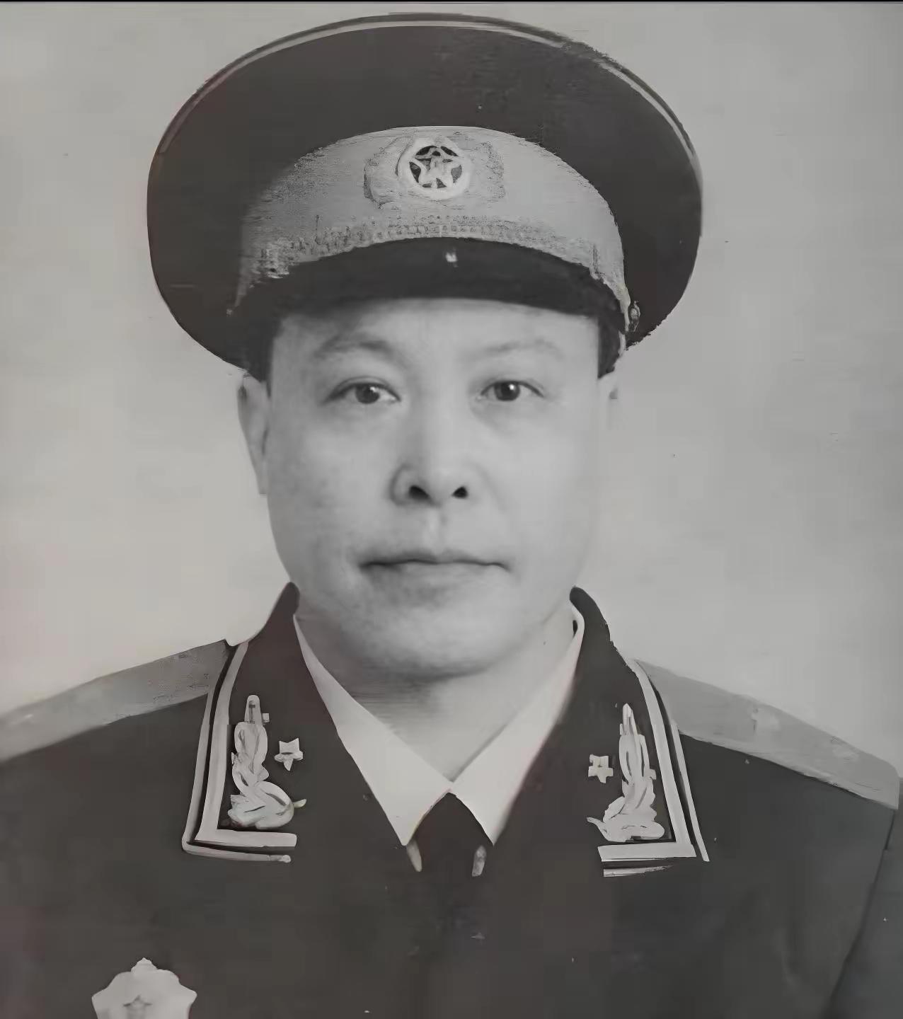 38岁获评开国中将，一生深耕政工事业的铁血老兵谢有法
 
谢有法（1917年—1