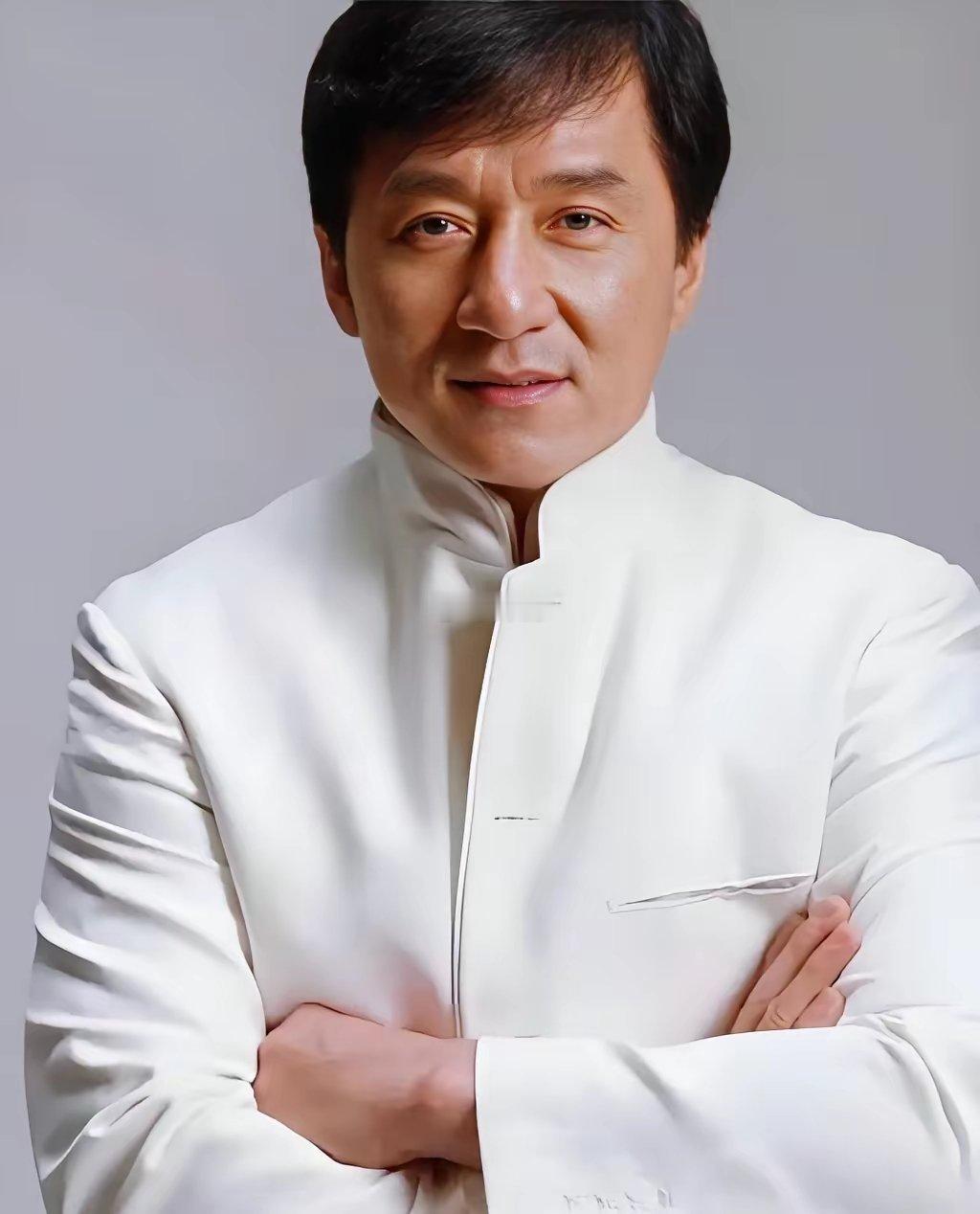 甄子丹沉默了李连杰也沉默了他们想破脑袋也没想到，72岁的老大哥成龙，又要拍动作片