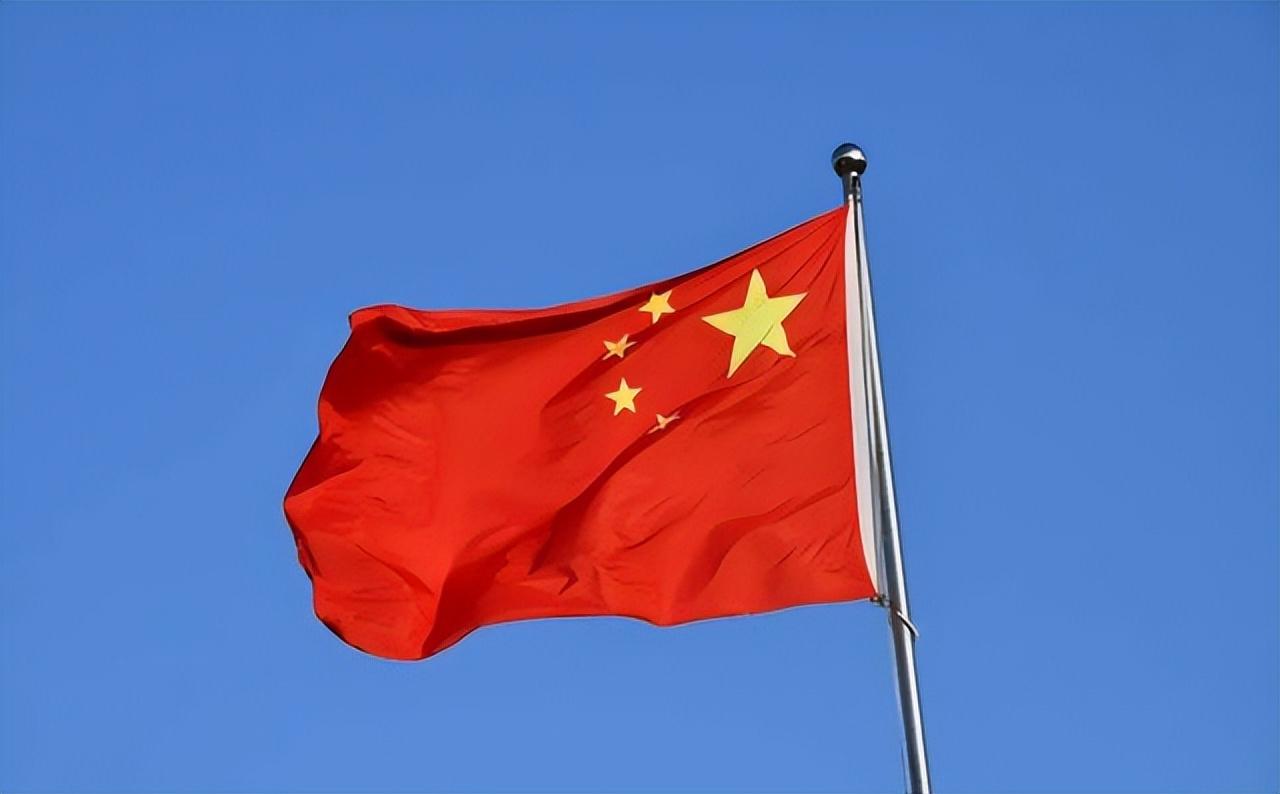 反制说到就到！荷兰刚宣布要卡ASML对华光刻机维修，中国就直接收紧了镓、锗、锑的