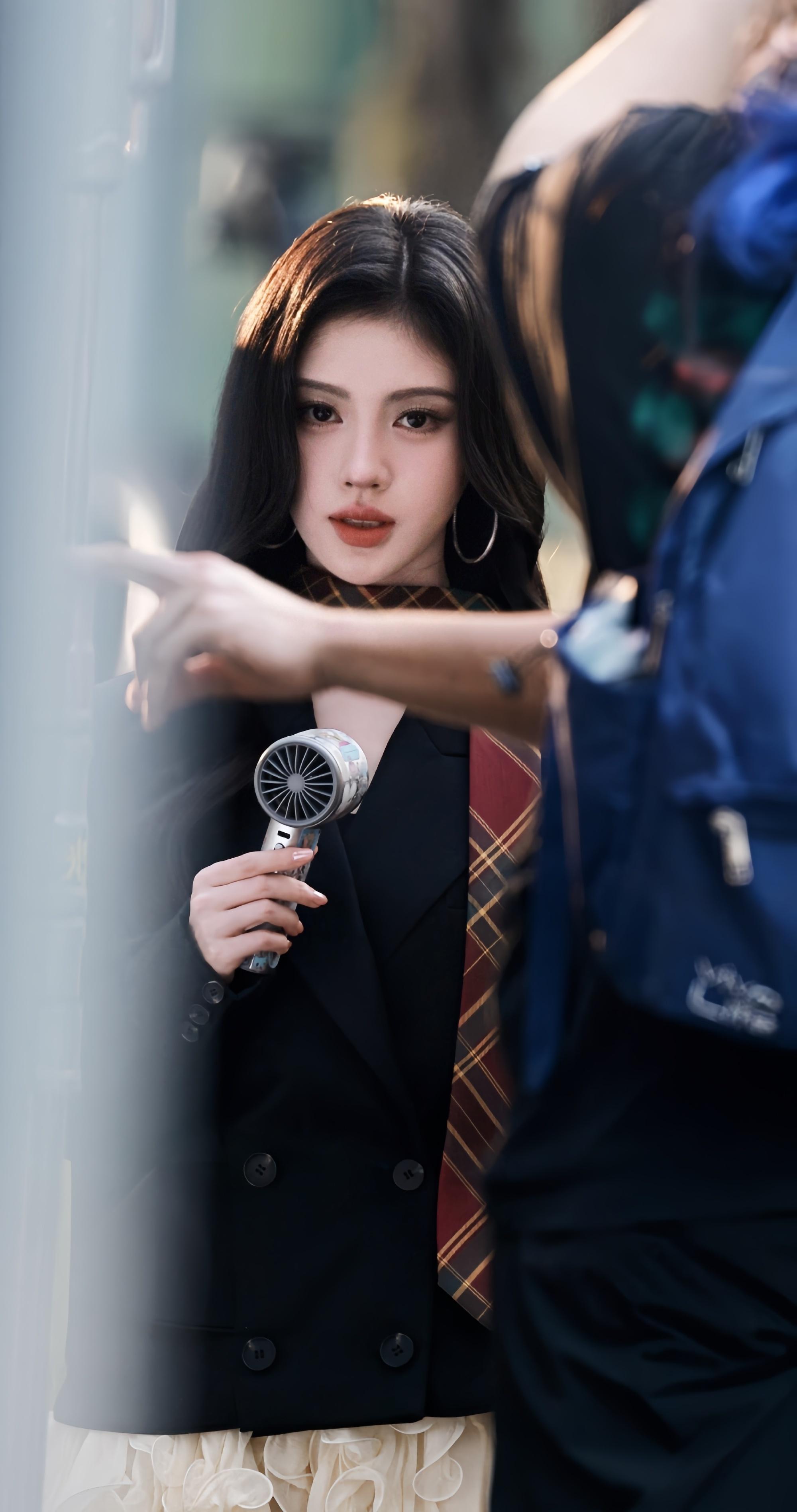 🍊💙鞠婧祎万花世界💙🍊鞠婧祎苏绿夏萬事開心♡=•ㅅ＜=)☆