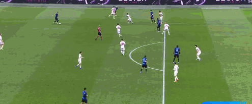 国际米兰意甲8连胜意甲第27轮，国际米兰以2比0战胜热那亚，在意甲联赛豪取8连胜