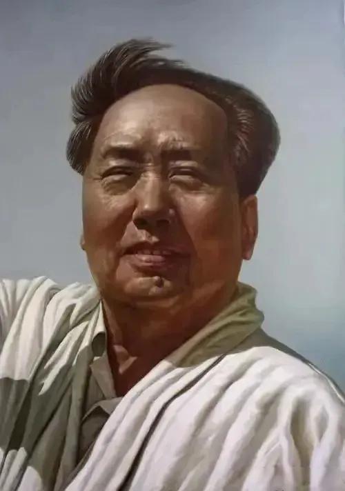 好喜欢伟人的这张照片！看了这张照片，立马就要吟诵伟人的诗句:″不管风吹浪打，胜似
