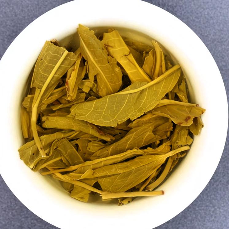 越接近小时候的味道，越是最怀念的，最近一直在找老味茉莉花茶，记忆中的茉莉花茶，入