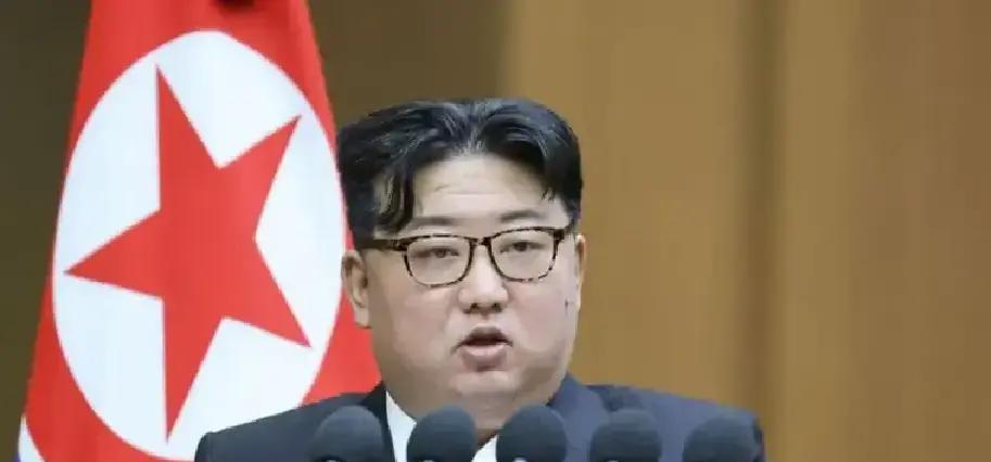 出手了！朝鲜表态！如果未来亚洲点燃第一颗高超音速导弹，方向未必是台湾对岸，更可能