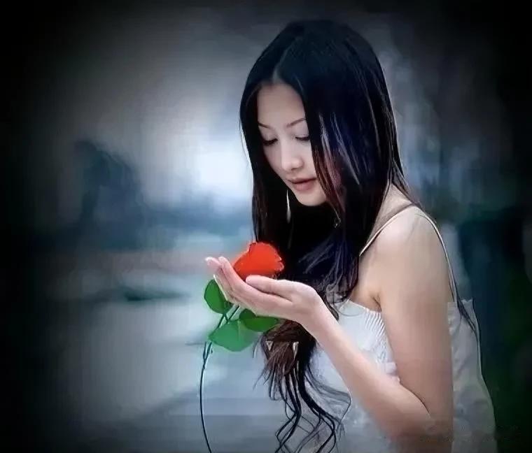 即将出嫁的邻家女儿问我：怎么做才能让夫妻走得长远？我给她讲了3点：

1、共同承