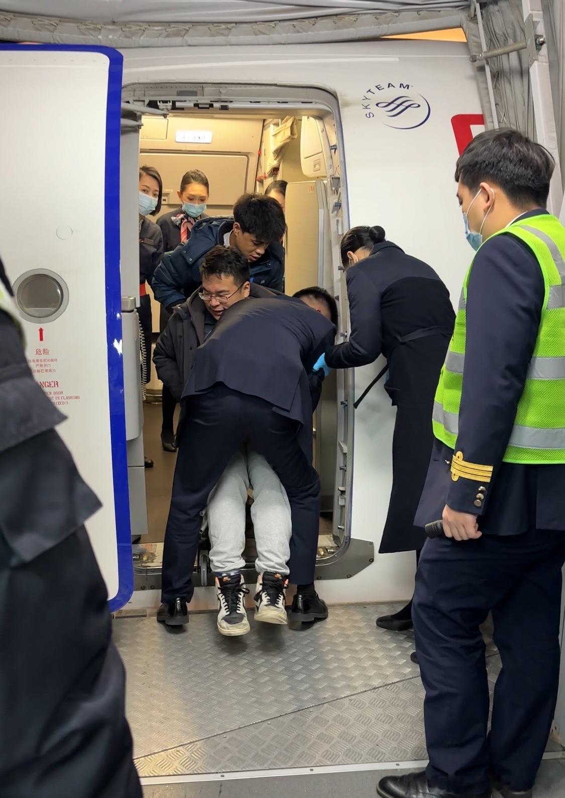 这两天好好康复，今天急性期实在是太狼狈了….[苦涩][苦涩][苦涩][苦涩] ​