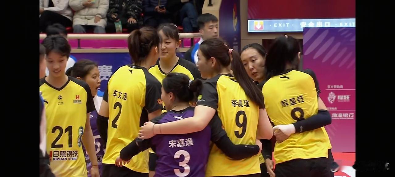 山东女排双杀天津！
排超第二轮山东3：1天津，第九轮又3：0，山东女排的硬实力确