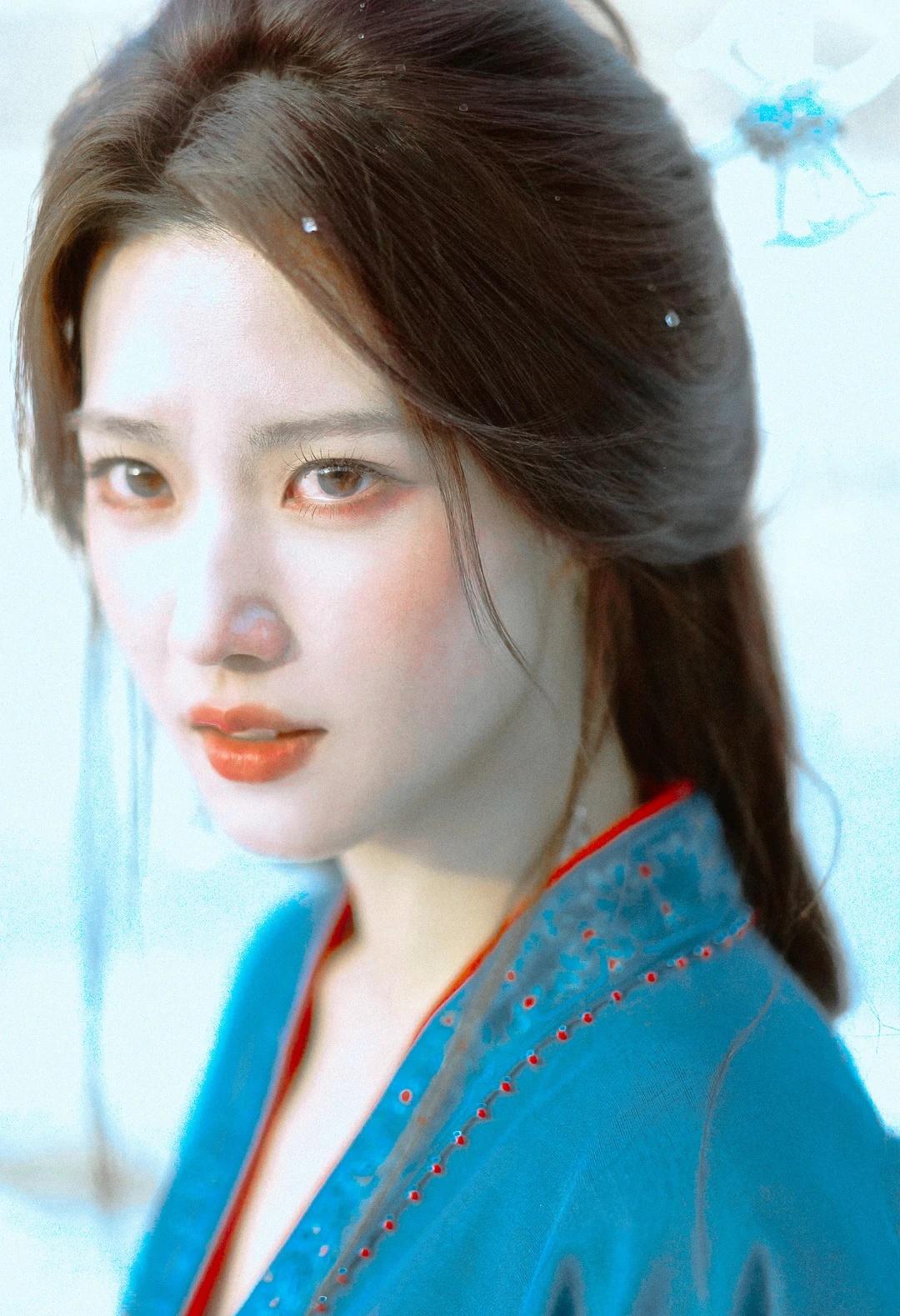 - 清遥
卢昱晓