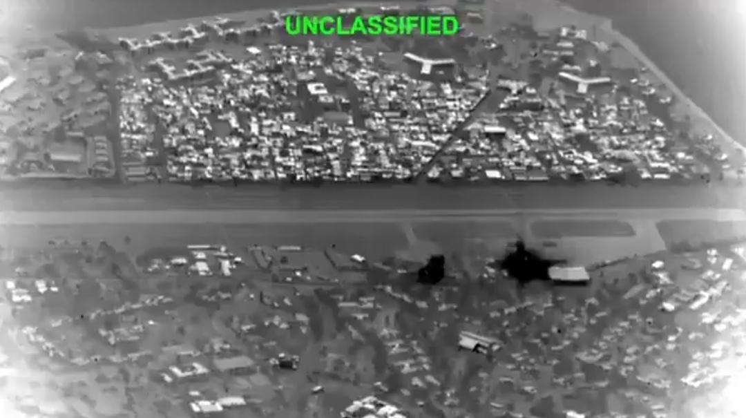 美国军火库中最神秘的轰炸机袭击了伊朗最有价值的军事目标。

特朗普刚刚公布了这段