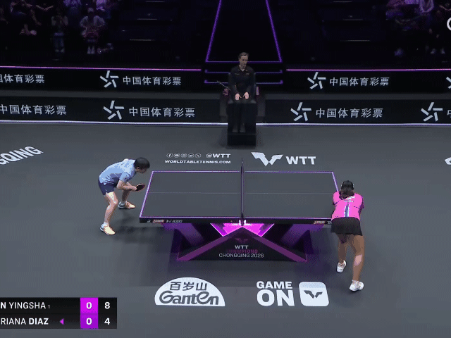 没办法，无论谁到了莎莎这儿都要倒下[笑哭]，
前两局孙颖莎🇨🇳11-5，11