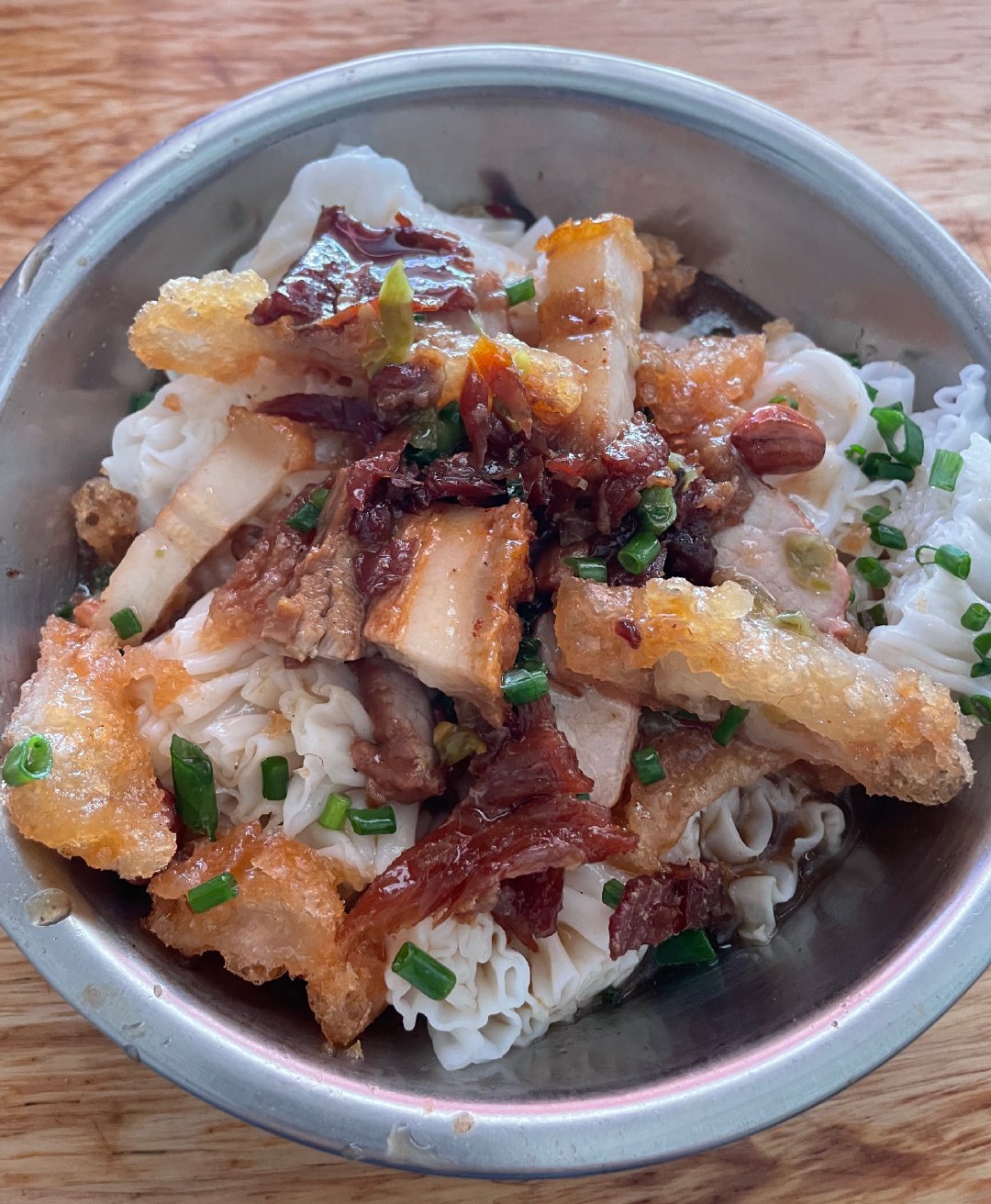 钦州六硍冻粉钦州美食地图钦州美食攻略广西钦州浦北六硍镇冻粉，8块钱一份！ 钦州·