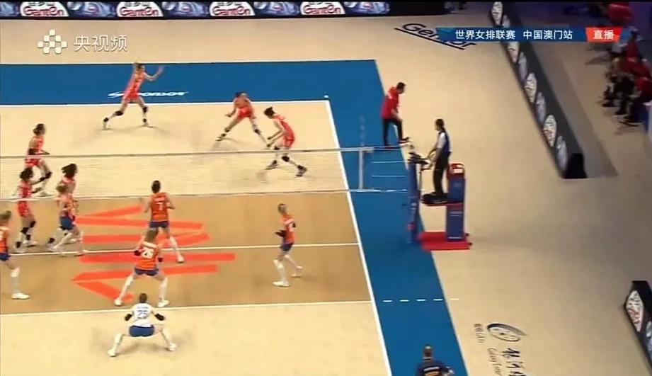  吴梦洁表现出色，中国女排1-1荷兰女排
世界女排联赛澳门站中国队第一场比赛，第