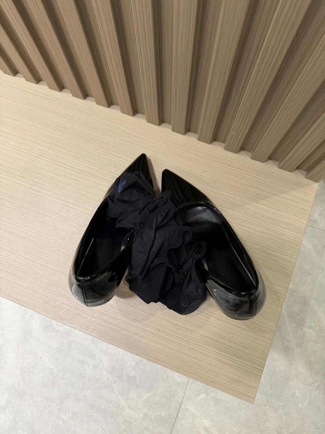 别的颜色不爱 唯独忠爱黑色 ​​​