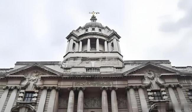 判决宣布后，伦敦大学金史密斯学院向王哲致以悼念，称她是一位“出色的作家”，并表示