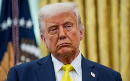 中国一纸禁令，直接把特朗普的“无本万利”变成了“亿万负债”！

特朗普以为控制了