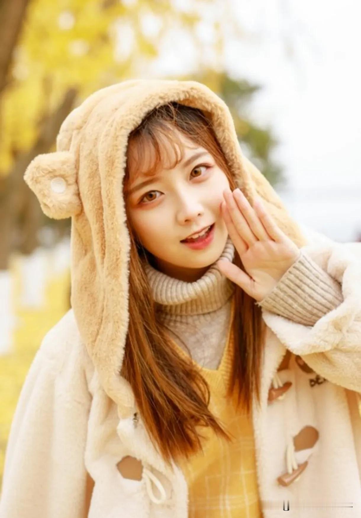 在复杂的感情世界中，女人的性格、行为以及情感状态往往会对她们与伴侣之间的关系产生
