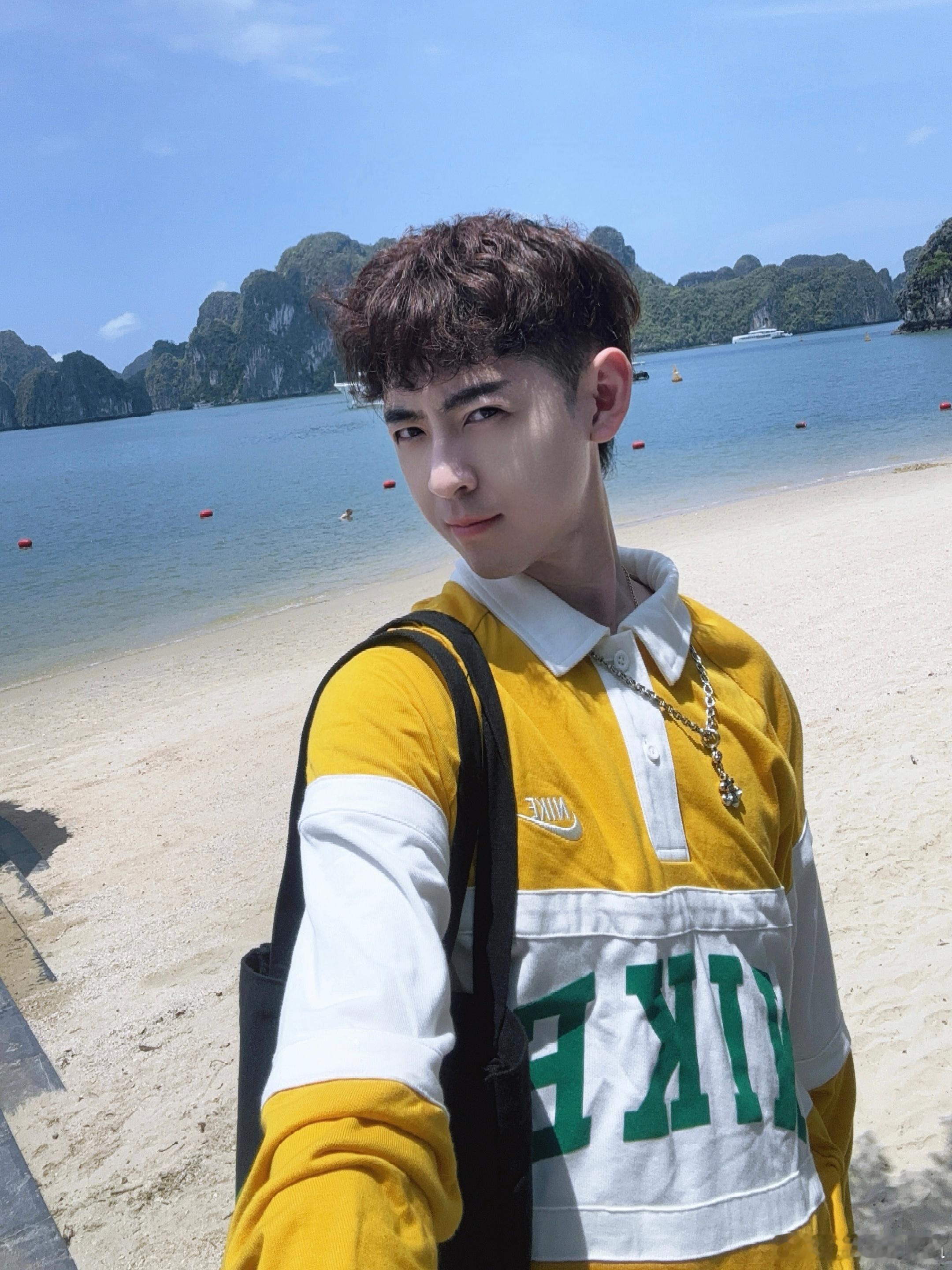 忙完课表 错峰出行 自己抽空花八百报了个3日特种兵的🇻🇳团，还别说 跟着老大