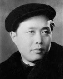 严恭（1914年1月19日—2010年7月4日），原名陈宝润，江苏南京人，中国内