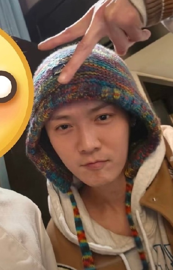 鹿晗这个素颜什么水平？鹿晗最新素颜照