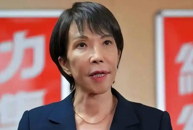 日本国内走投无路：就打中国。这不是阴谋论，是写在教科书里、写在历史里的铁事实。比