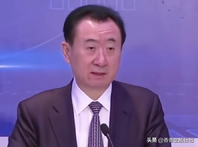 王思聪拒不承认女儿闪闪，可以从规避责任角度解释，但作为祖父，王健林面对网传闪闪和