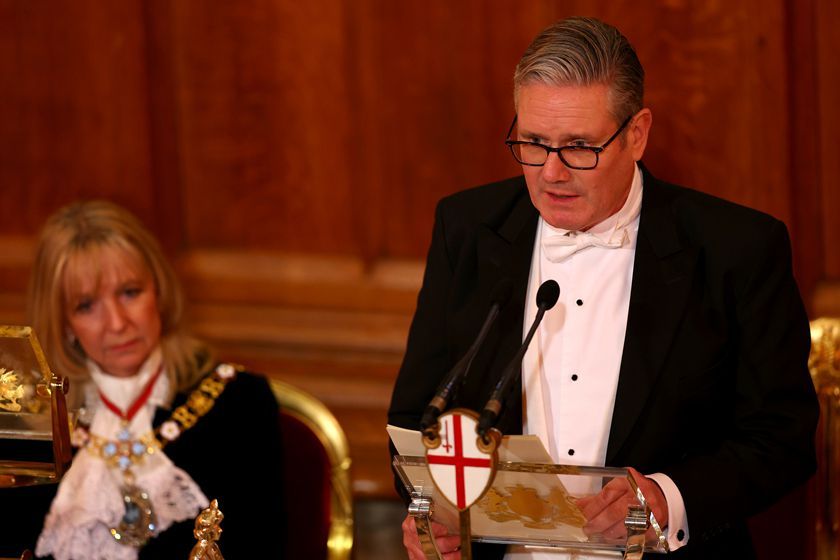 英国首相斯塔默在最近的演讲中，一方面称中国为世界三大力量之一，坦言无法承受脱钩代