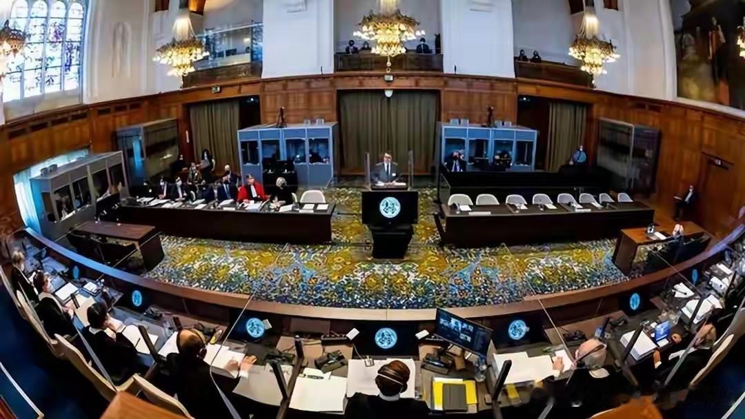 美国近期对多名国际刑事法院法官实施金融制裁与签证限制，受制裁名单中，恰好包含审理