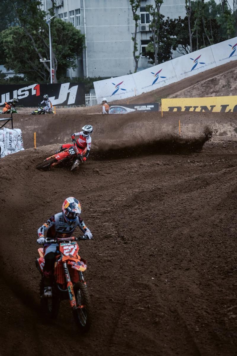 MXGP 瑞典站历史回溯：北欧统治时代落幕，两代传奇车手统治乌德瓦拉赛道
乌德瓦