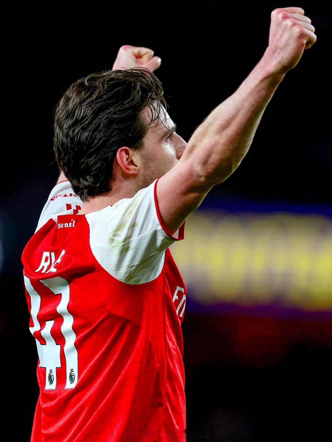 所有的种种记录，愿等来一个重量级冠军奖杯！就在2026，你顺，我顺，阿森纳顺！阿