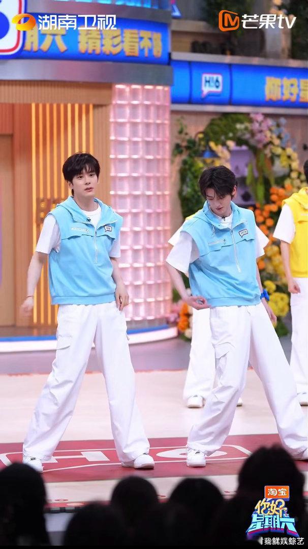 魏哲鸣赖伟明掐脖这一下 表情管理全程在线，动作张力拉满，这个掐脖真的鲨疯全场！魏