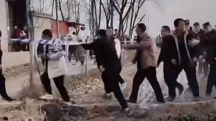 河北邯郸肥乡三个中学生杀死一个同学被掩埋，手段残忍，内心平静，这反射出一些青少年