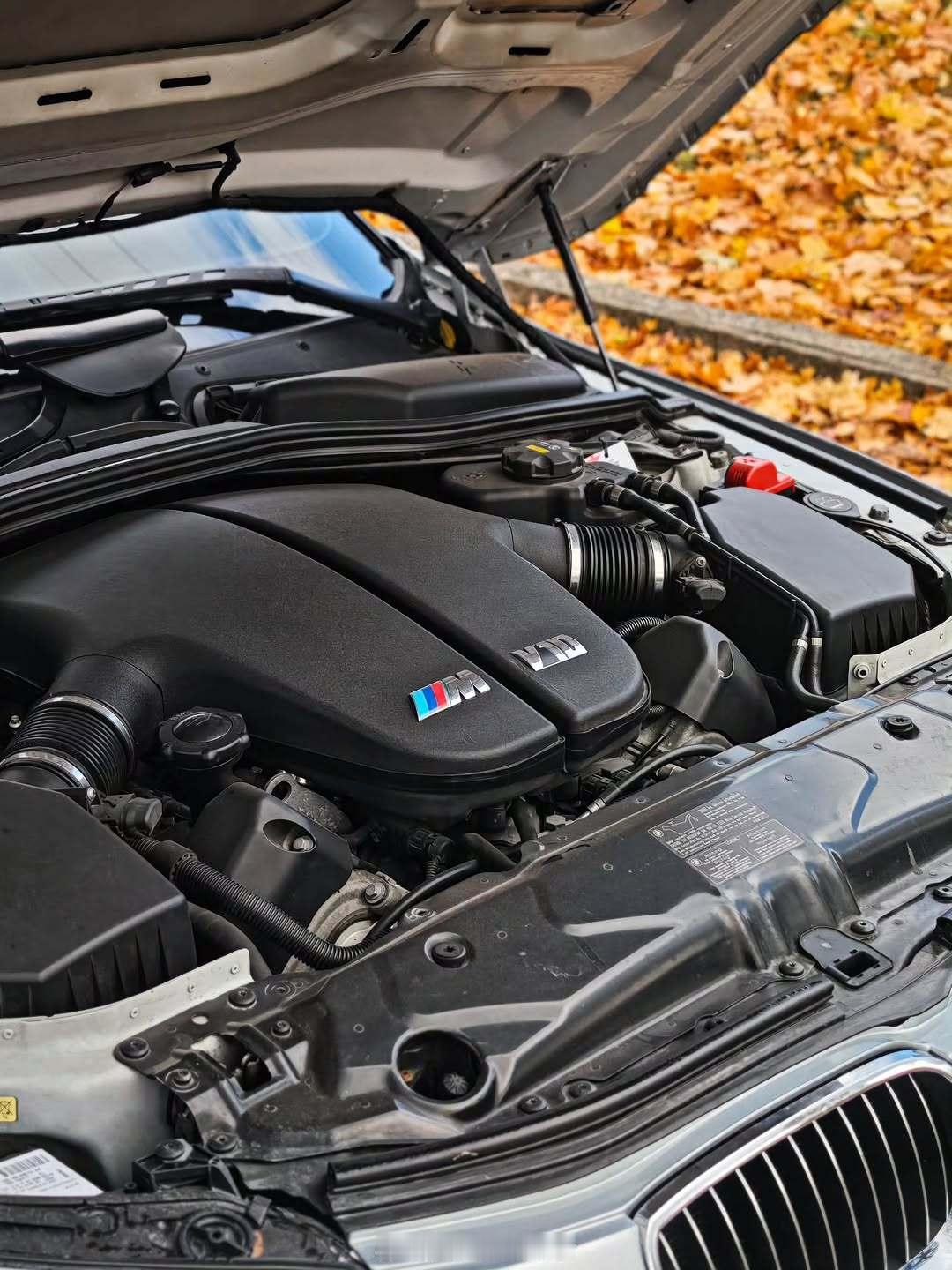 👽👽👽银色10缸猛兽E60宝马M5