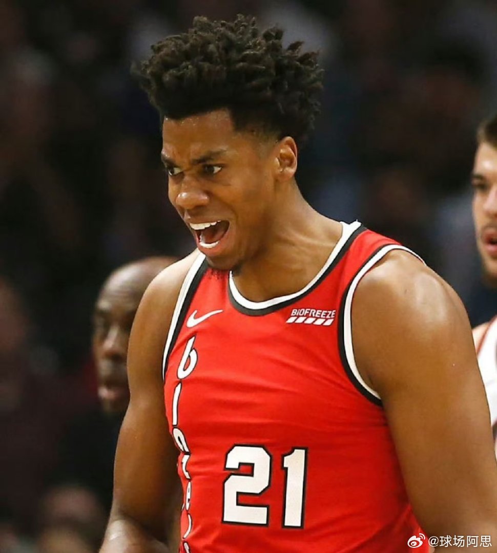前NBA明星内线哈桑-怀特塞德正在接近加盟上海久事，他已经和上海队在日本汇合准备