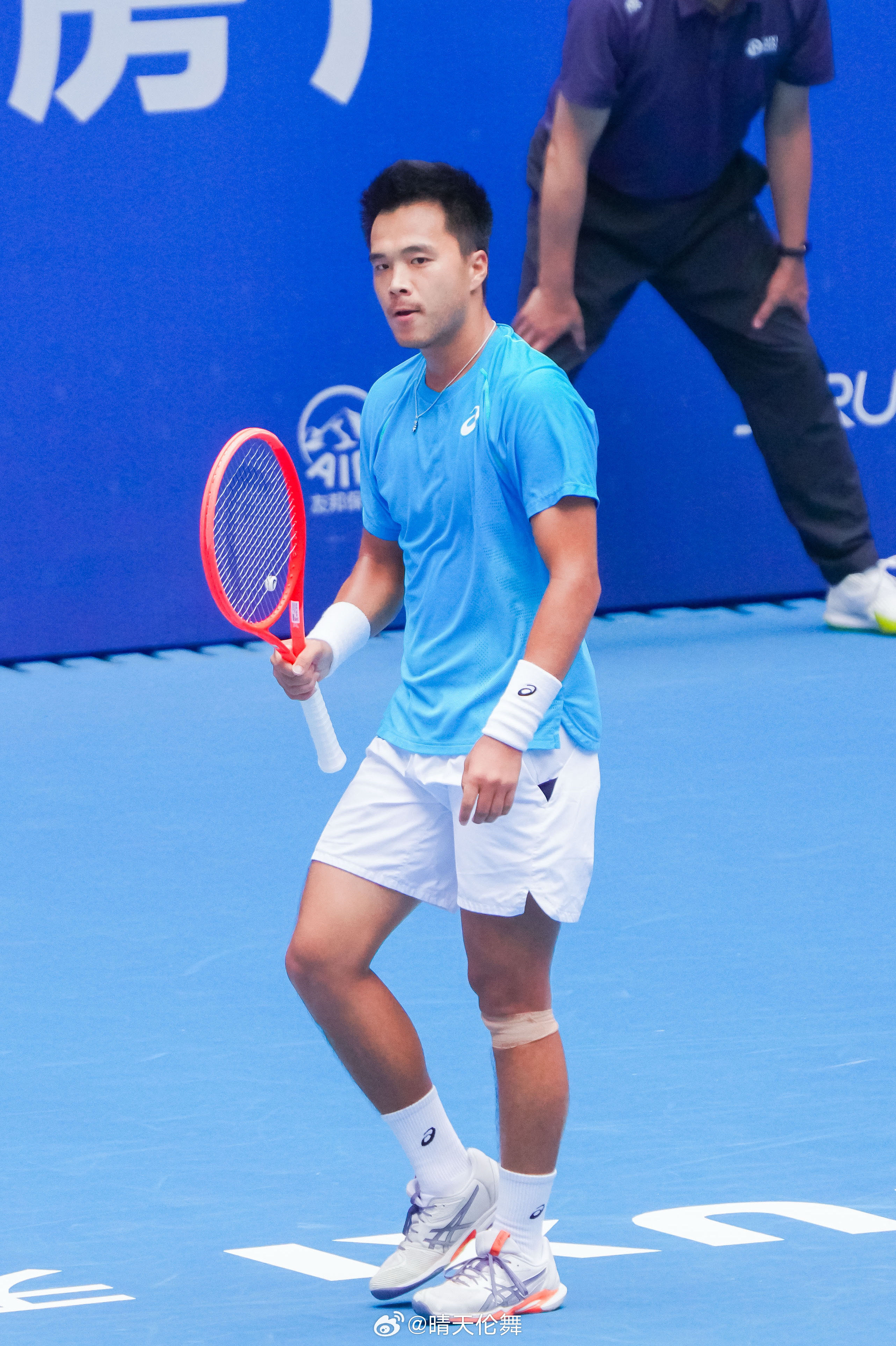 最新动态：参加富吉拉挑战赛的球员都将免费撤离，赛会统一安排明天坐车去阿曼，然后飞