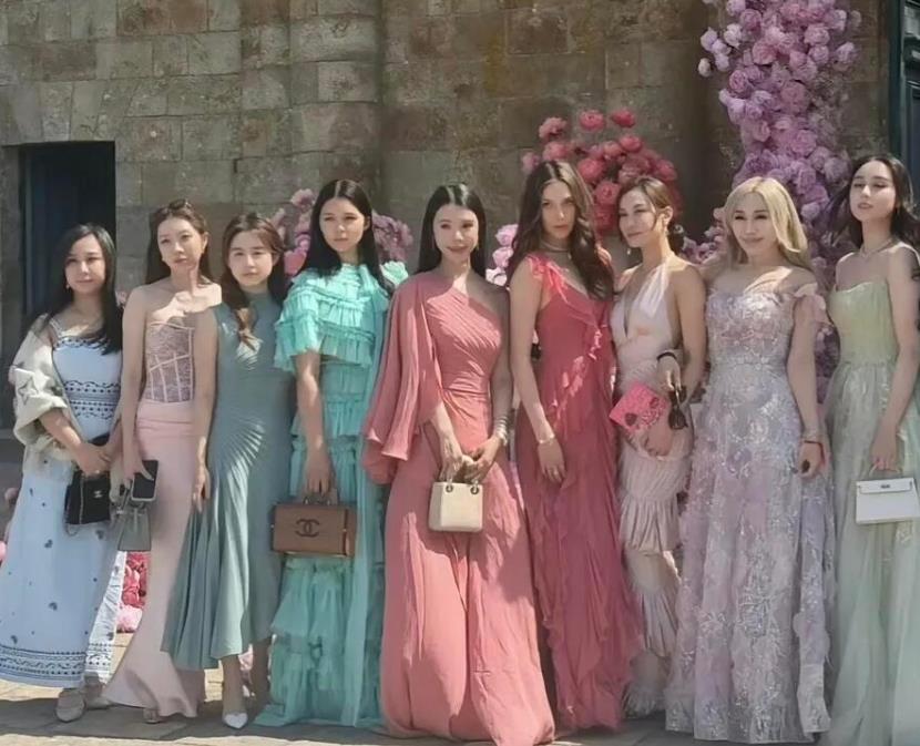 奚梦瑶伴娘阵容 网友扒出国际超模奚梦瑶婚礼的伴娘团阵容，泰国正大集团，东南亚顶级