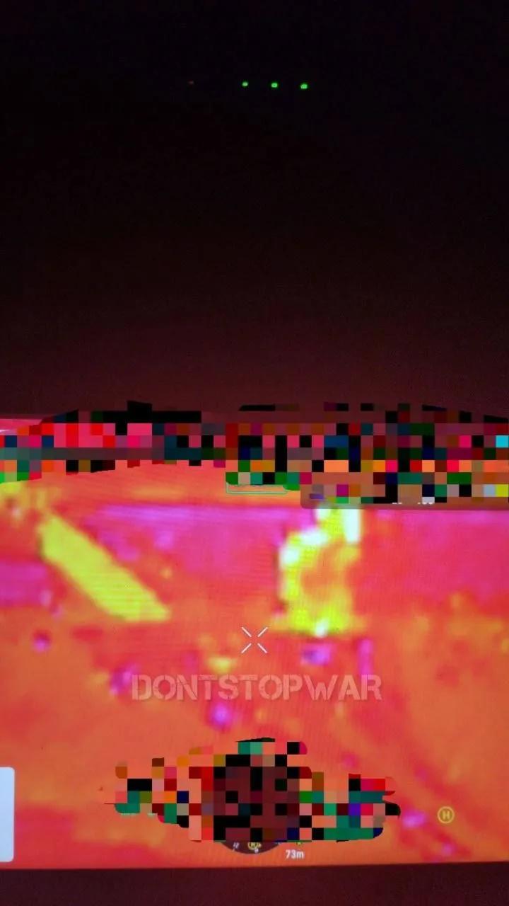 俄军用燃烧弹将乌军登陆场变成一片火海 迄今为止，安东诺夫斯基桥地区的情况就像一个