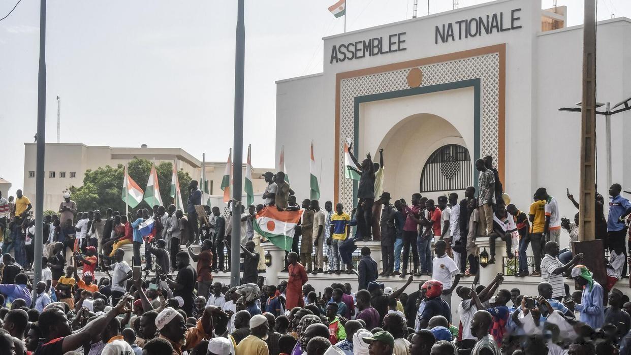 美媒：尼日尔政变可能导致加纳和塞内加尔军事政变

来源:俄罗斯卫星通讯社

美国