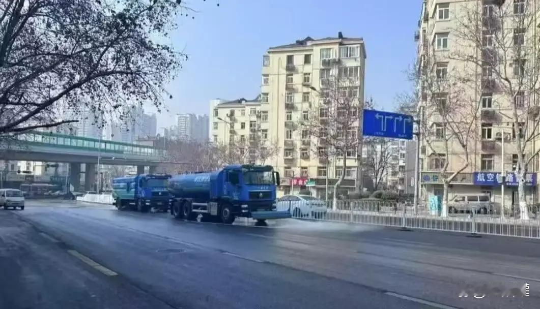 青岛70地铁站33景区刮骨疗毒！占道乱象末日到了？网友拍手叫好却担心两大“拦路虎