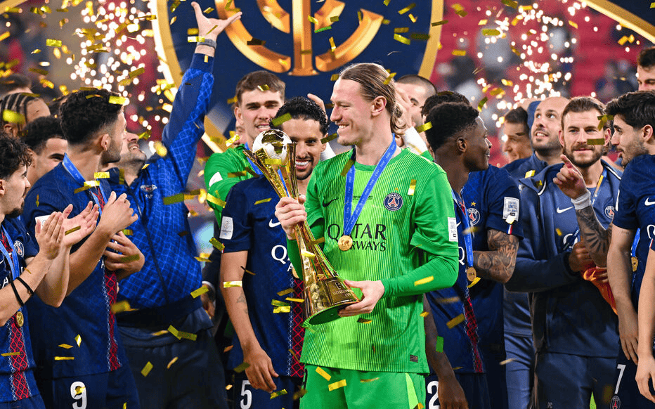 巴黎球员洲际杯赛后盛赞萨弗诺夫，他和舍瓦利埃可能争一门