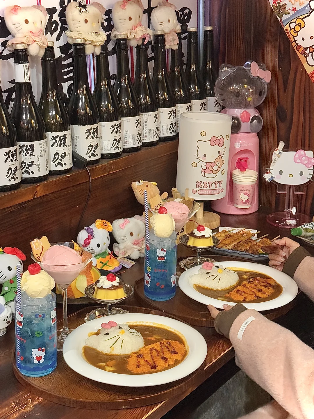 上海！！Hello Kitty日料小食堂！！