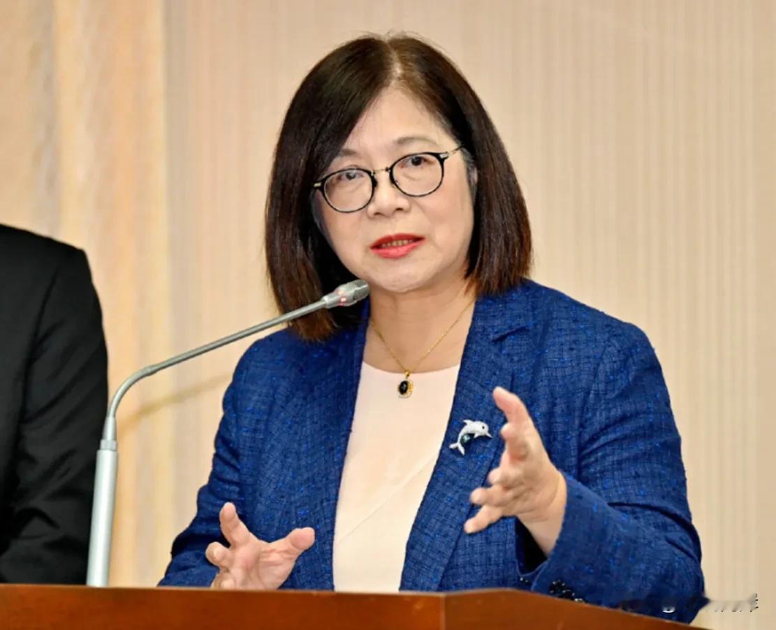 管碧玲也是真够嚣张的了。
针对金门“渔船倾覆事件”，台湾省立法机构内政委员会召委