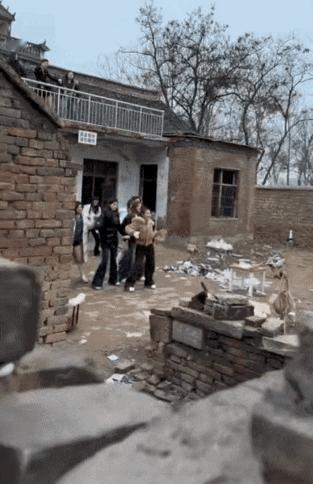 单身的抓紧了，村里的姑娘都在这儿，错过可就没啦！