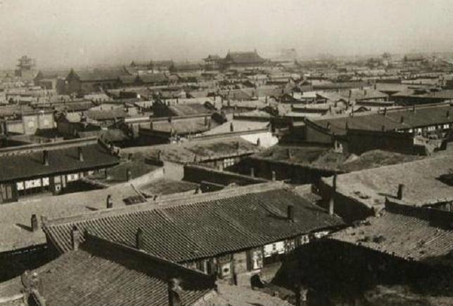 【大同人民参加“抗日同盟军”】
1933年4月、5月间，冯玉祥在中国共产党的影响