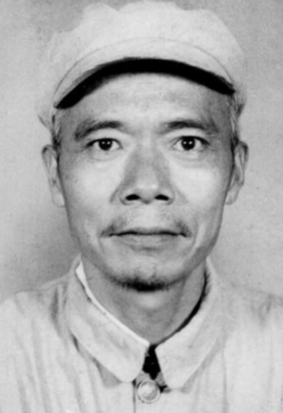 “让组织尽快给我找个老婆，要不识字、带一个孩子的。”1937年，有人找到上海地下