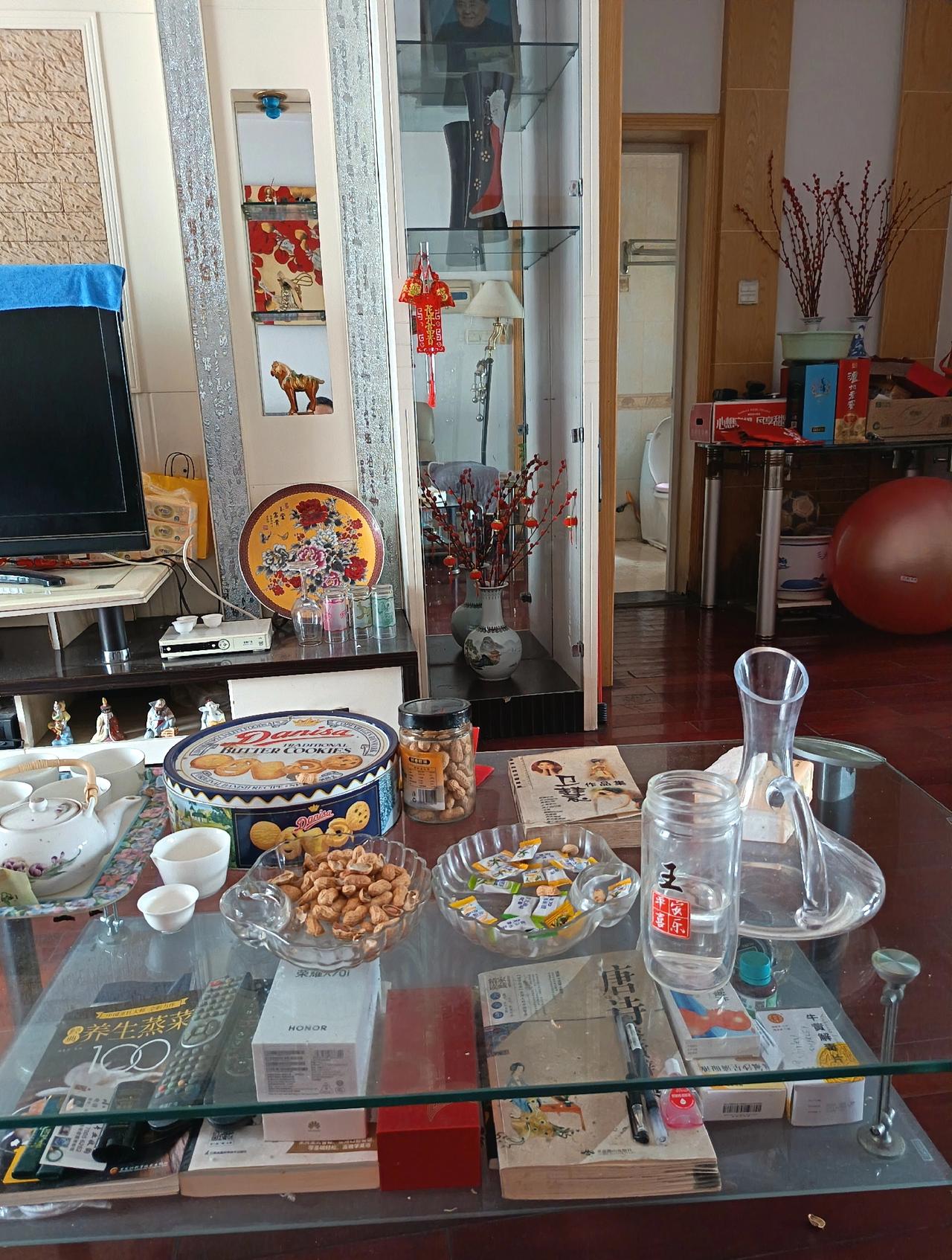 有人说，上了年纪的人就跟小孩子一样爱吃零食，开始不相信，现在我63岁了，的确感到